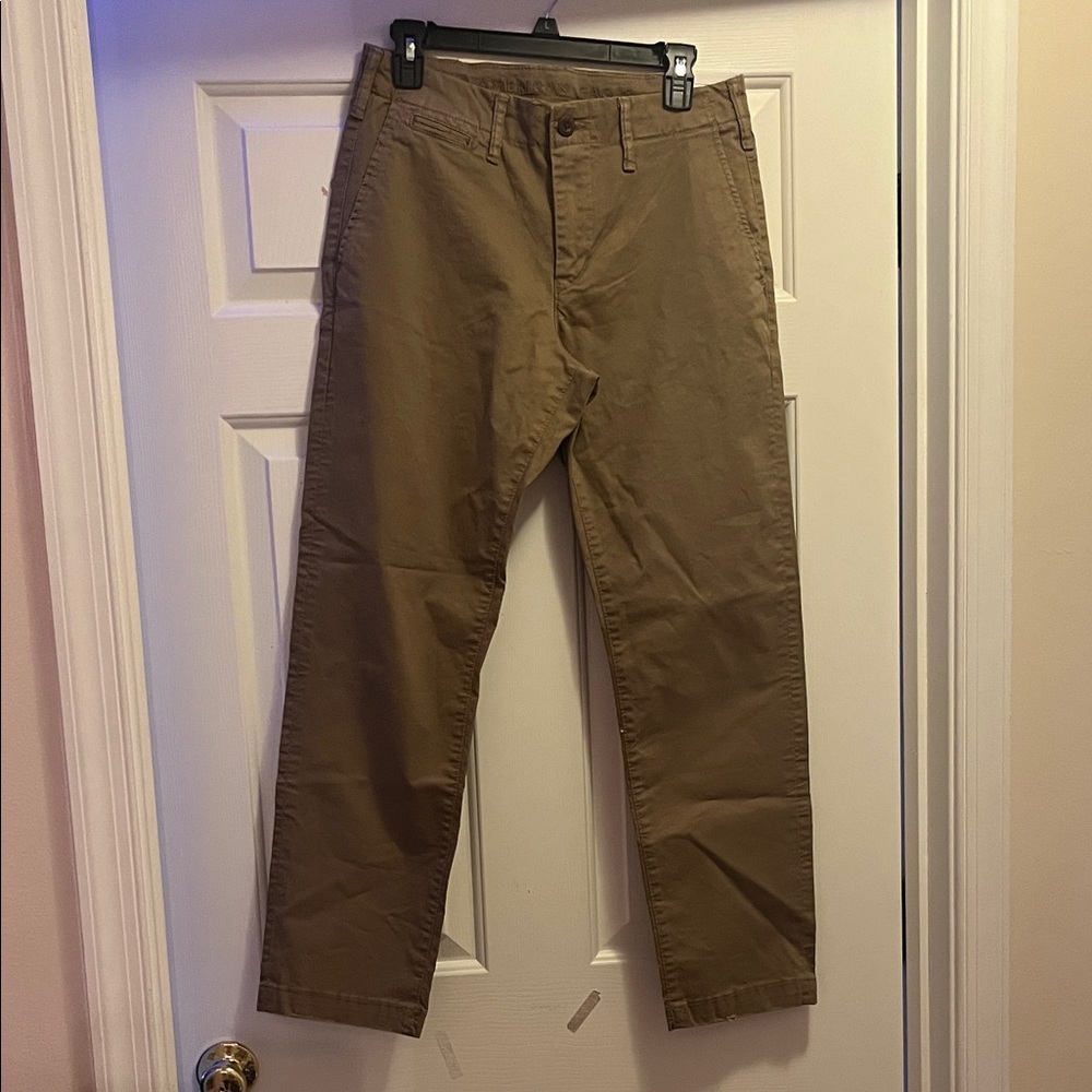 NEW American Eagle original Straight Lived-in Khakis 29/30